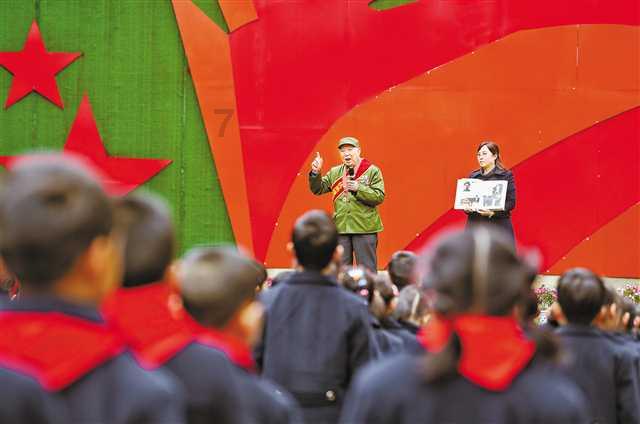 【妇联】切实落实“三访四察五送” 西山区妇联到阳光社区开展调研活动